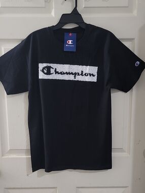 Champion Black Graphic Tee Youth Size M